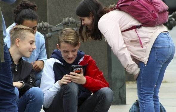 Une etude lancée par l’Université de Bordeaux pour determiner l’impact des réseaux sociaux et du cyberharcélement sur les collégiens