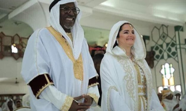 Alpha Blondy et sa compagne Aelyssa Darragi ont célébré leur mariage religieux Ce jeudi 20 février 2020