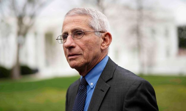 Selon un responsable américain, le coronavirus pourrait se transmettre… en parlant