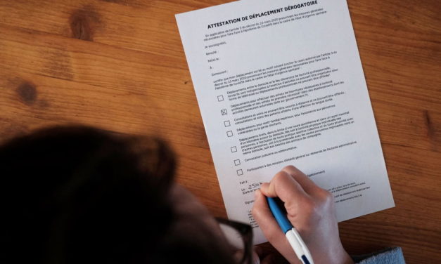 Confinement : Bientôt une attestation de déplacement sur smartphone