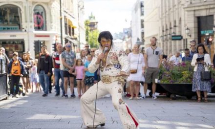 Un norvégien imite Elvis pendant 50 heures