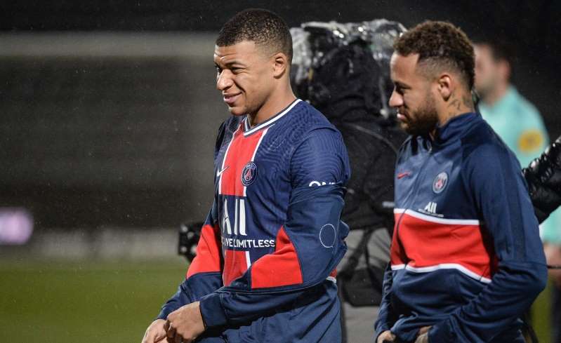 Les Exigences de Neymar envers Mbappé