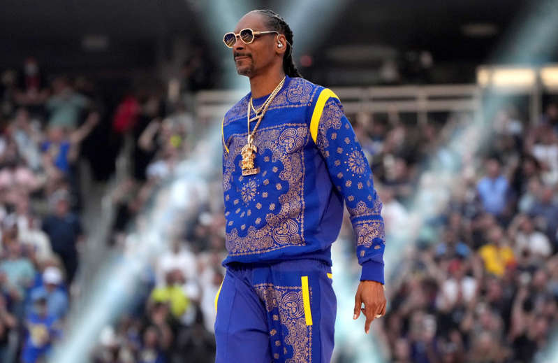 Snoop Dogg bientôt en featuring avec le groupe coréen BTS