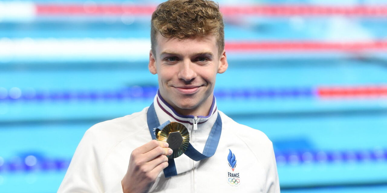 Léon Marchand fait la promotion des Jeux paralympiques